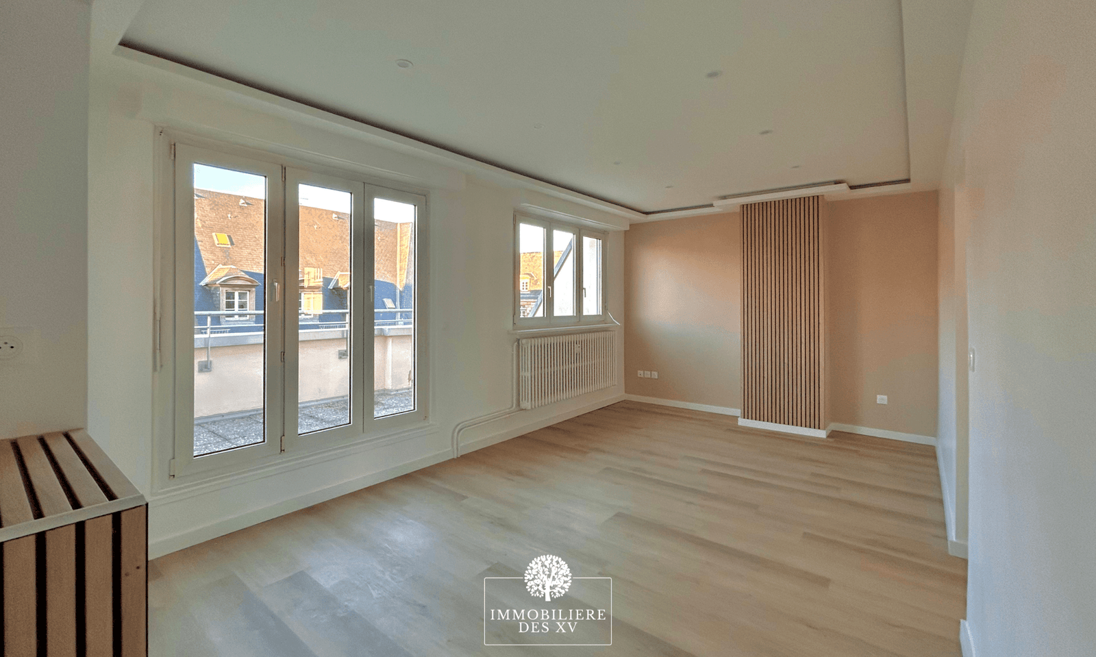 Refait à neuf, 2 pièces de 51,80m2 traversant en attique avec terrasse et balcon